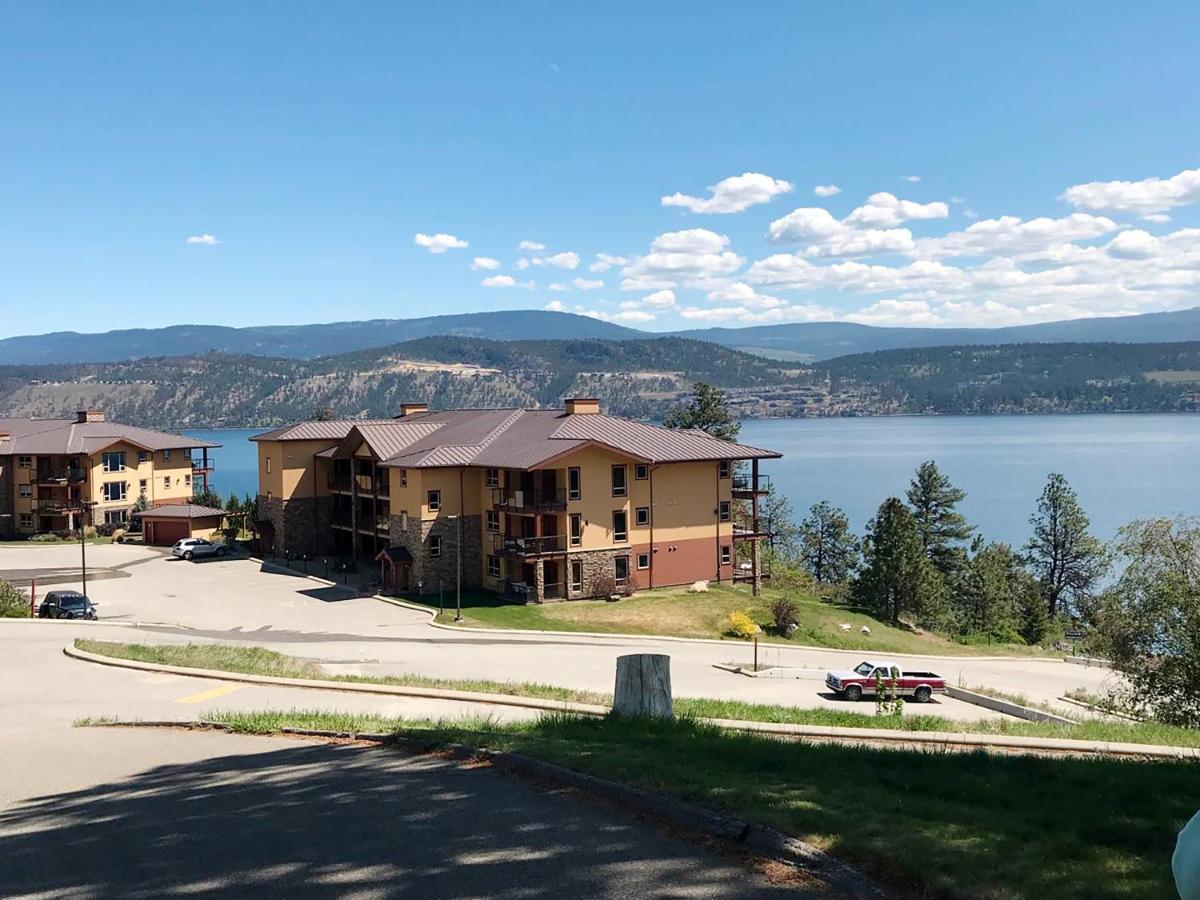 Cozystay Signature Lake Okanagan Resort Kelowna Exterior foto
