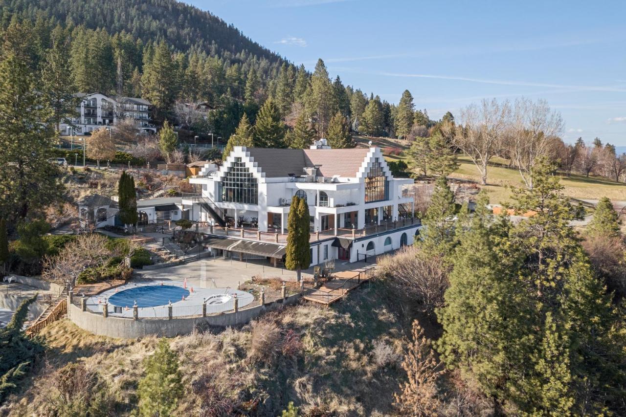 Cozystay Signature Lake Okanagan Resort Kelowna Exterior foto